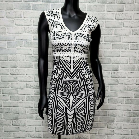 Reiss Womens 4 Faith Aztec Black White Bodycon Dress Geometric Print V Neck Mini - Picture 1 of 10